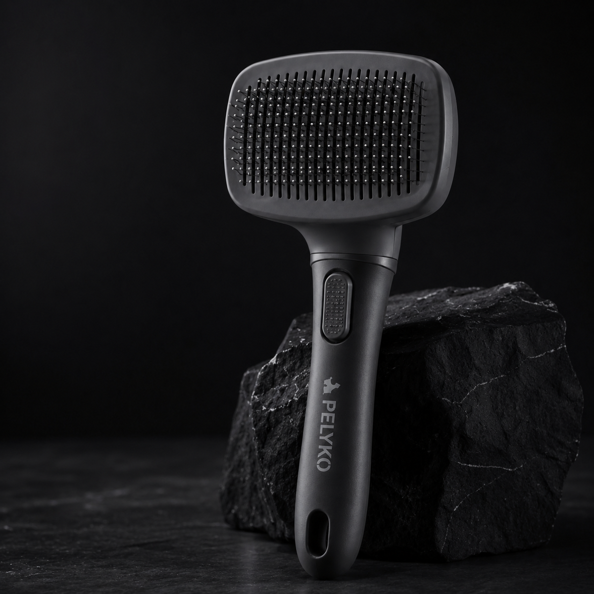 Brosse autonettoyante PELYKO — Chien & Chat
